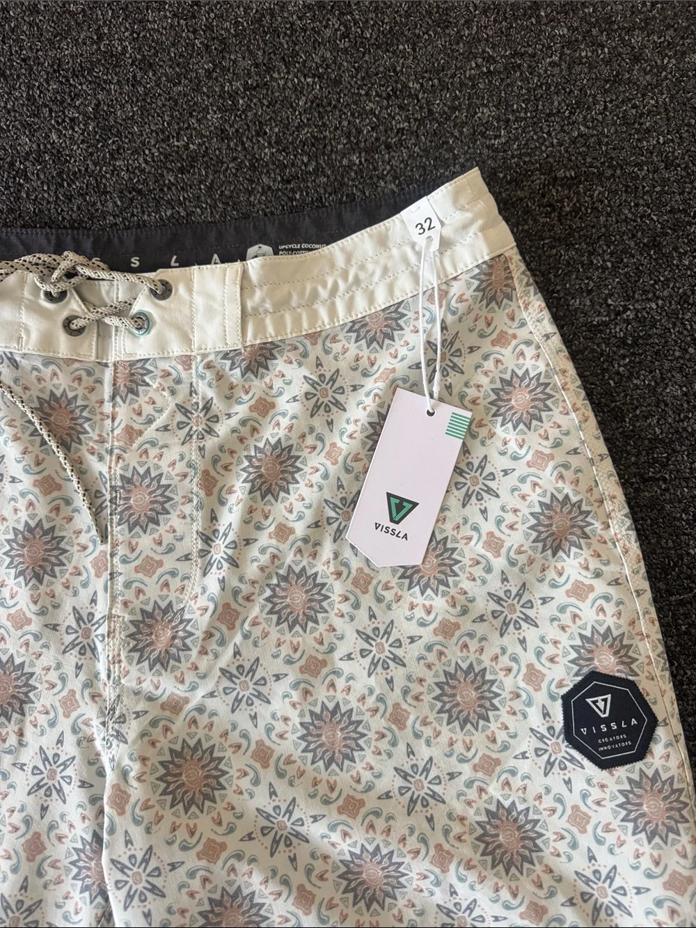 VISSLA Men's Cream Floral-Pattern Board Shorts